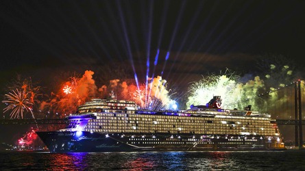 Mein Schiff 2 Christened in Lisbon